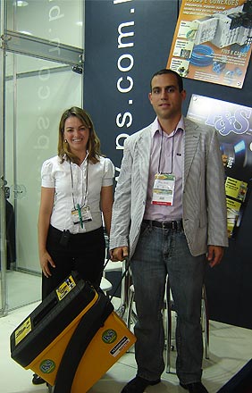 Renato Sacchielle, da Ad Filme, e Raquel Correa, RP da Editora Banas